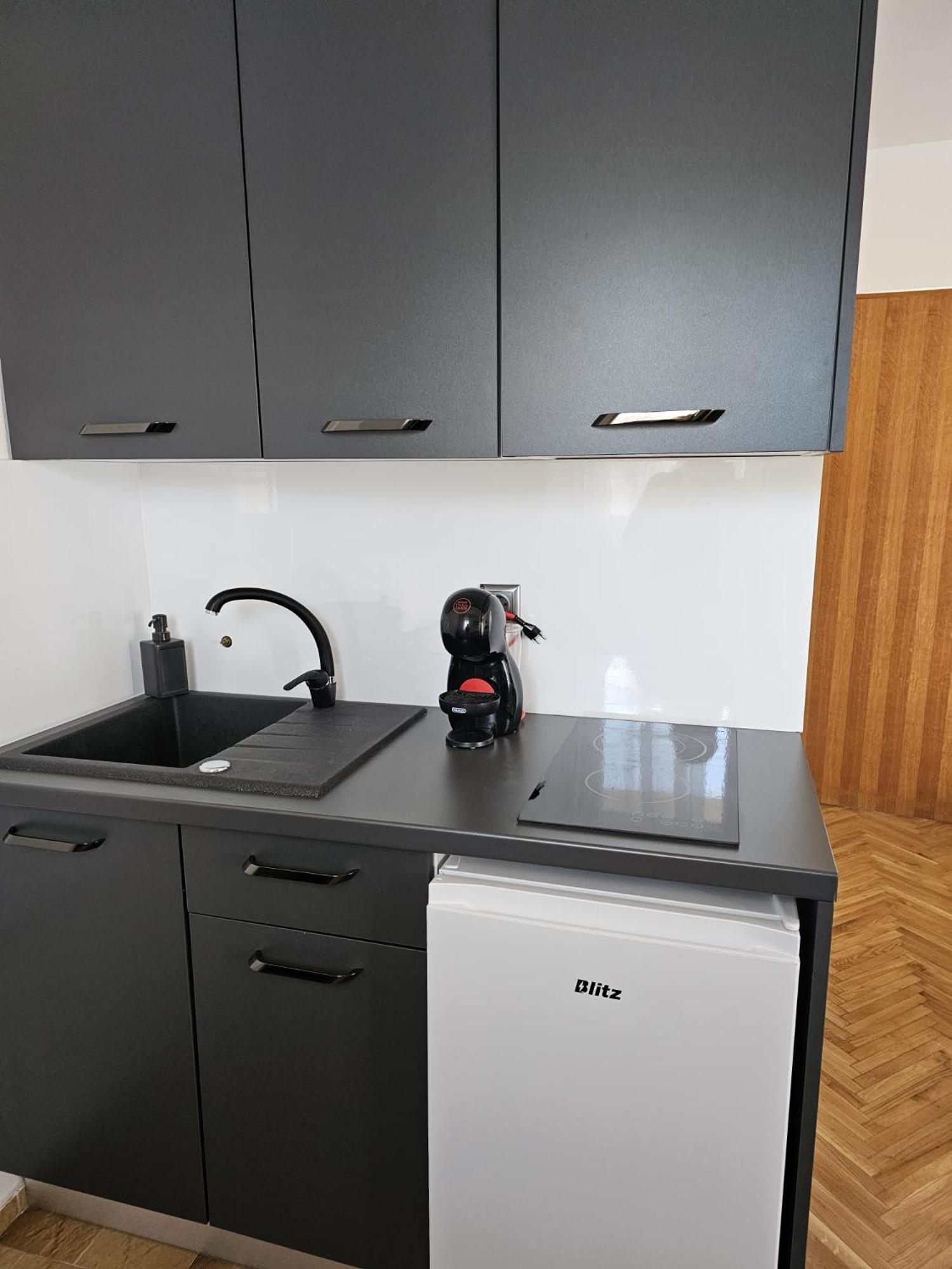 Apartmani Suhi Brod Medulin Exterior photo