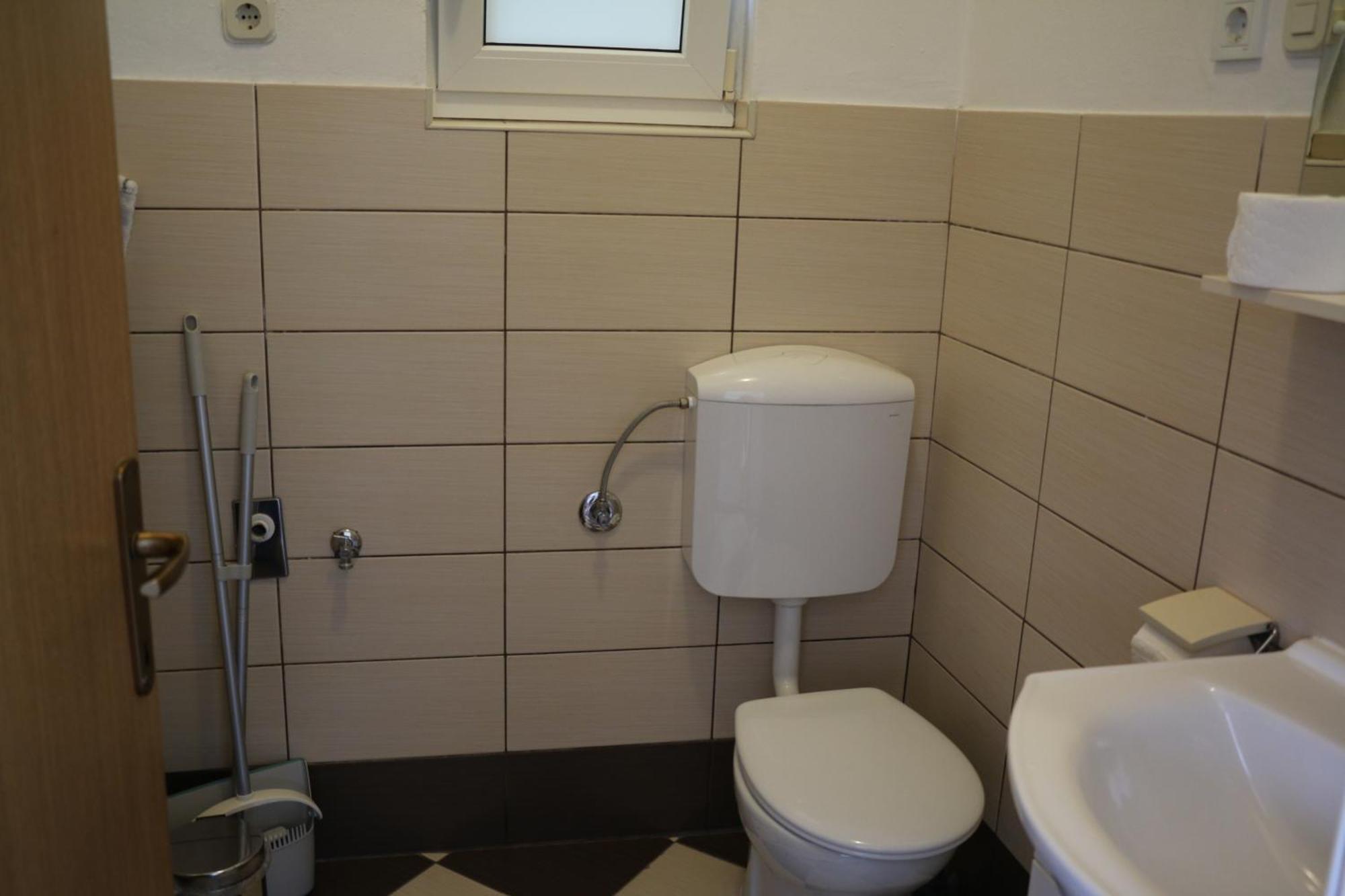 Apartmani Suhi Brod Medulin Exterior photo